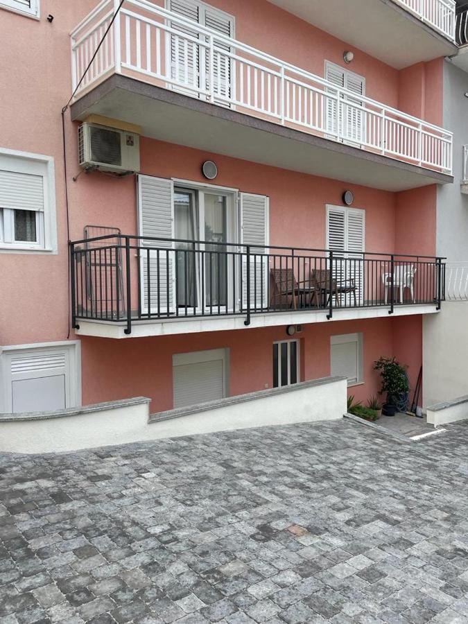 Apartments Antonia Макарска Екстериор снимка